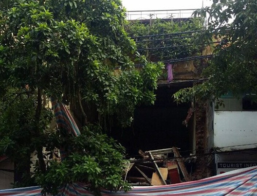 Nguyên nhân tầng 2 ngôi nhà trên phố cổ Hà Nội đổ sập ảnh 2