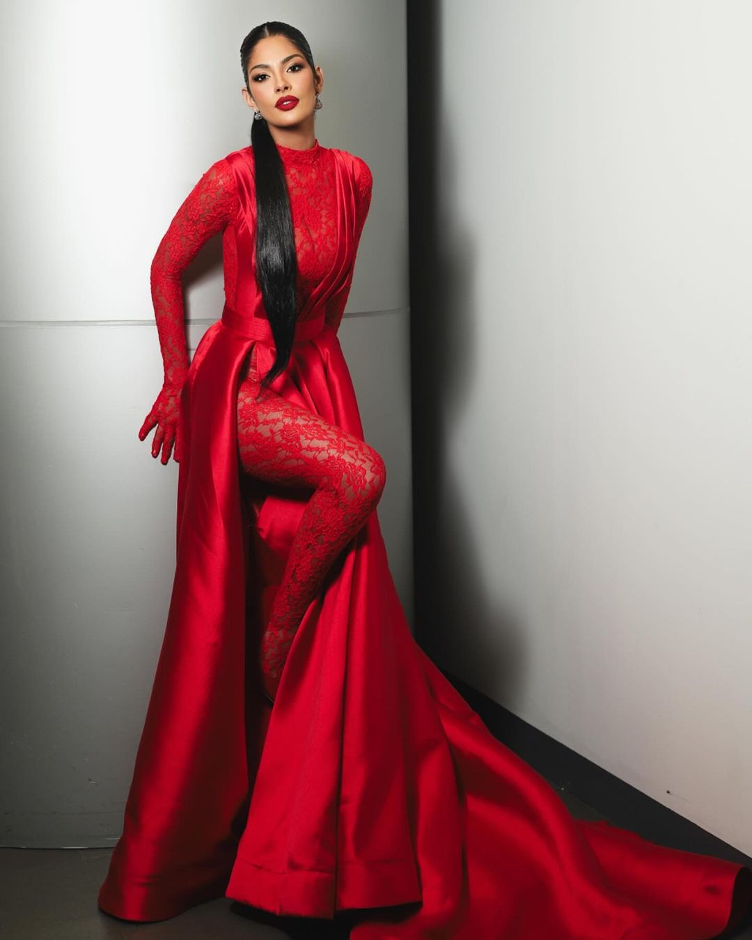 Người đẹp cho biết sau khi kết thúc nhiệm kỳ, cô tiếp tục khám phá mọi khía cạnh nghề nghiệp của mình. "Tôi là chuyên gia truyền thông và muốn dấn thân vào diễn xuất, dẫn chương trình phát thanh và viết lách", cô nói.