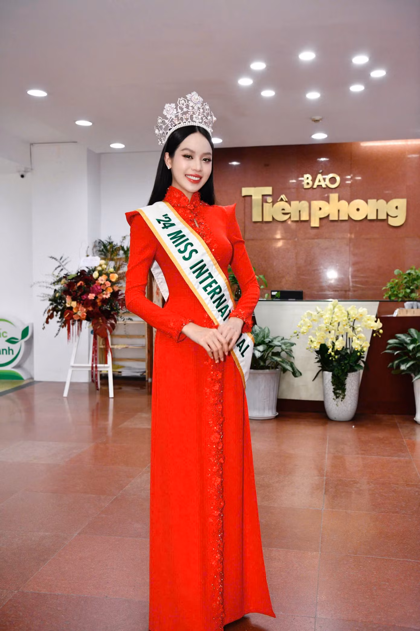 Thanh Thủy vui mừng khi trở lại báo Tiền Phong, ngôi nhà Hoa hậu Việt Nam.
