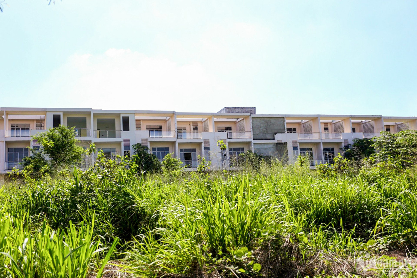 Năm 2015, ông Trương Quốc Tuấn thành lập Công ty CP Đầu tư và kinh doanh nhà Phước Thái (Công ty Phước Thái), thỏa thuận Công ty CP May - Xây dựng Huy Hoàng giao lại khu đất trên để đầu tư khu dân cư Phước Thái với số tiền hơn 35 tỷ đồng.