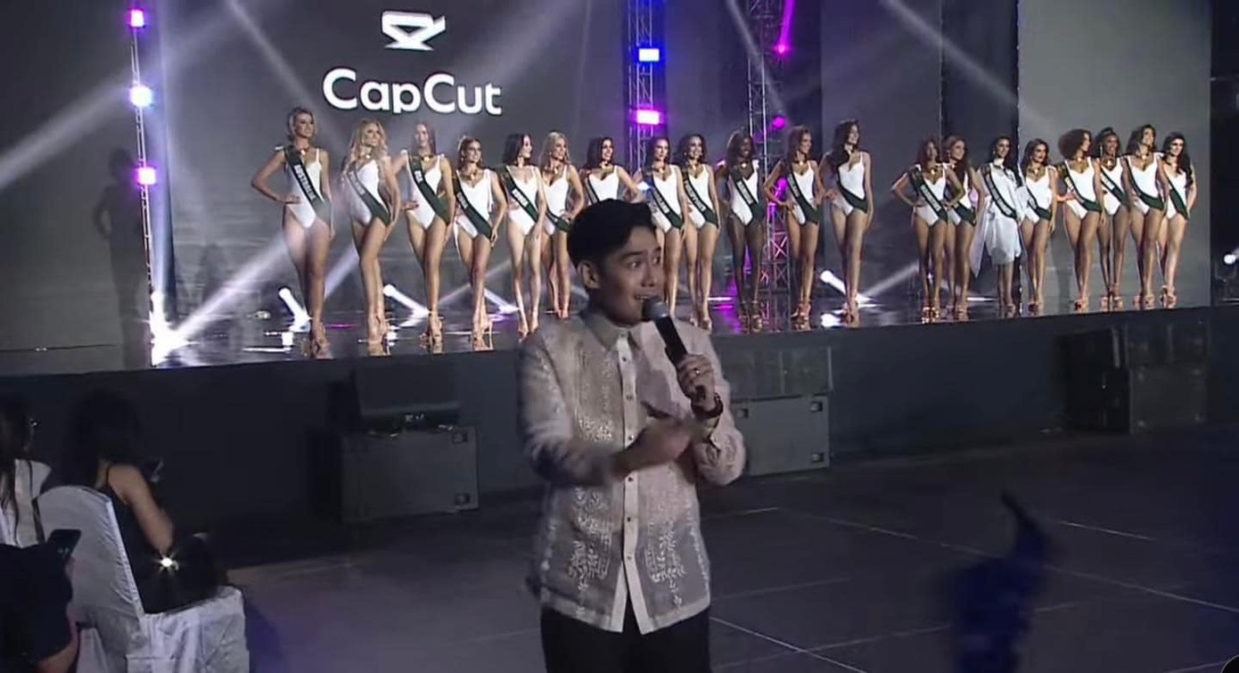 Sự cố xảy ra khi trên màn hình led phía sau lưng thí sinh hiện ra chữ CapCut. Sự cố xảy ra khi trên màn hình led phía sau lưng thí sinh hiện ra chữ CapCut.