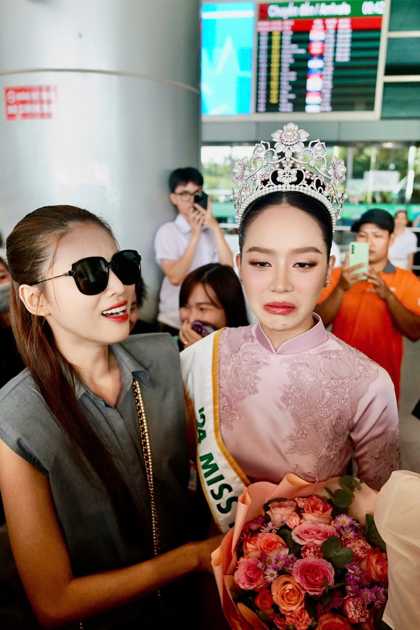 Những biểu cảm dễ thương của Thanh Thủy khiến fan Việt thích thú.