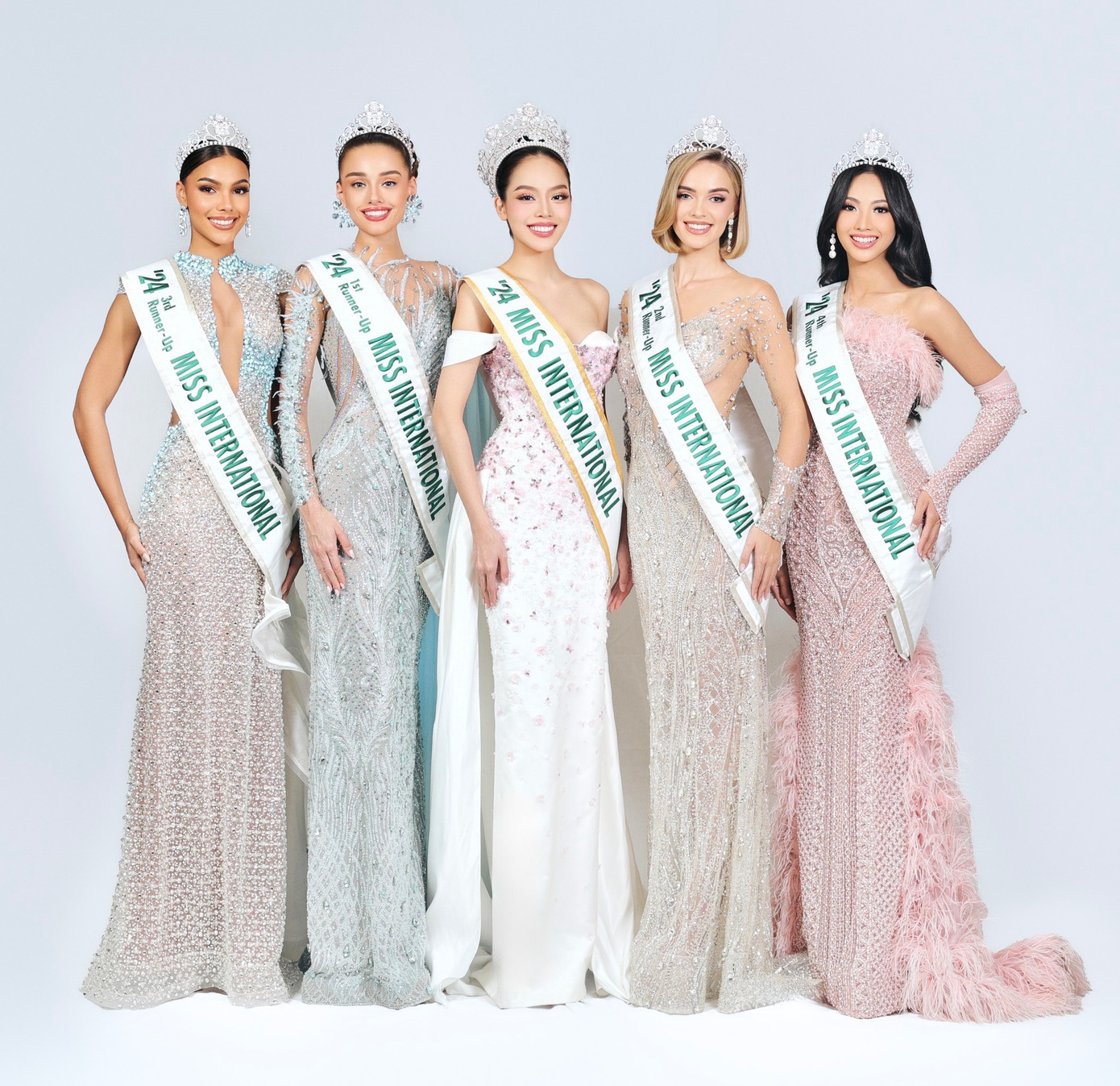 Các bài viết của trang chủ Hoa hậu Quốc tế trong những ngày qua đều có lượt tương tác cao, cho thấy ban tổ chức đã chú trọng tới việc truyền thông mạng xã hội. Trước đây, Hoa hậu Quốc tế bị nhận xét chưa nổi bật trên mạng xã hội so với những cuộc thi khác như Hoa hậu Hoàn vũ, Hoa hậu Hòa bình.