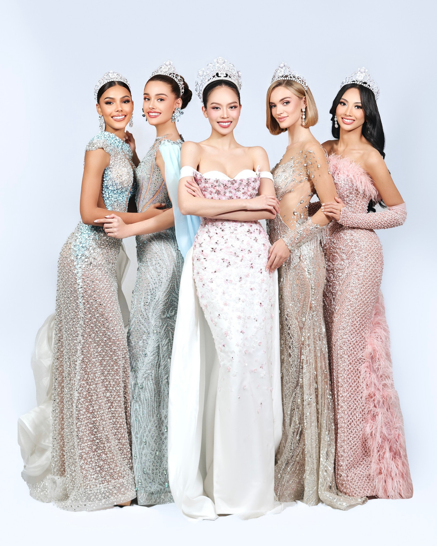 Bộ ảnh sau khi đăng tải đã nhận được sự khen ngợi và chú ý của khán giả với hơn 9.000 lượt like và hàng trăm lượt bình luận, chia sẻ. Sau chung kết Hoa hậu Quốc tế 2024, trang chủ Hoa hậu Quốc tế có lượng tương tác tăng đột biến. Chiến thắng của Thanh Thủy giúp cuộc thi thu hút thêm sự chú ý của khán giả, truyền thông.