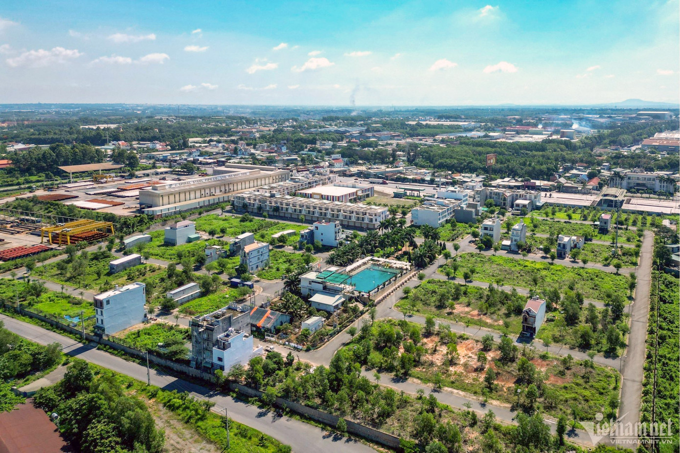 Khu dân cư Phước Thái có diện tích gần 9ha, tọa lạc tại phường Tam Phước, TP Biên Hòa lại vừa trở thành tâm điểm chú ý sau khi ông Võ Văn Chánh bị khởi tố về hành vi vi phạm các quy định về quản lý đất đai.