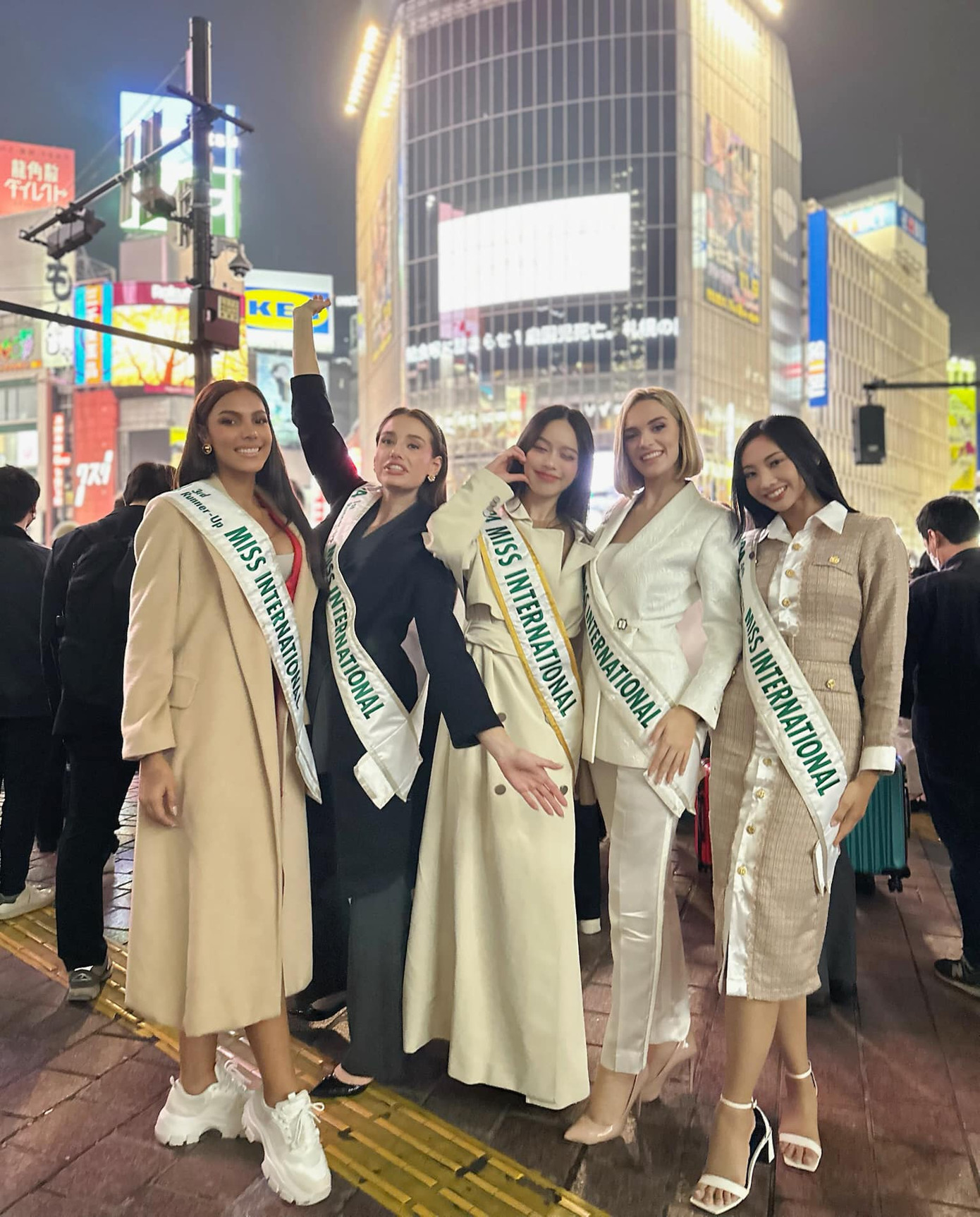 Sau nhiều ngày chinh chiến trên đất Nhật, fan sắc đẹp Việt đang háo hức mong chờ sự trở về của Thanh Thủy. Cô cũng sẽ có buổi giao lưu với báo Tiền Phong để chia sẻ về những kỷ niệm trong quá trình tham dự cuộc thi cũng như kế hoạch trong một năm đương nhiệm.