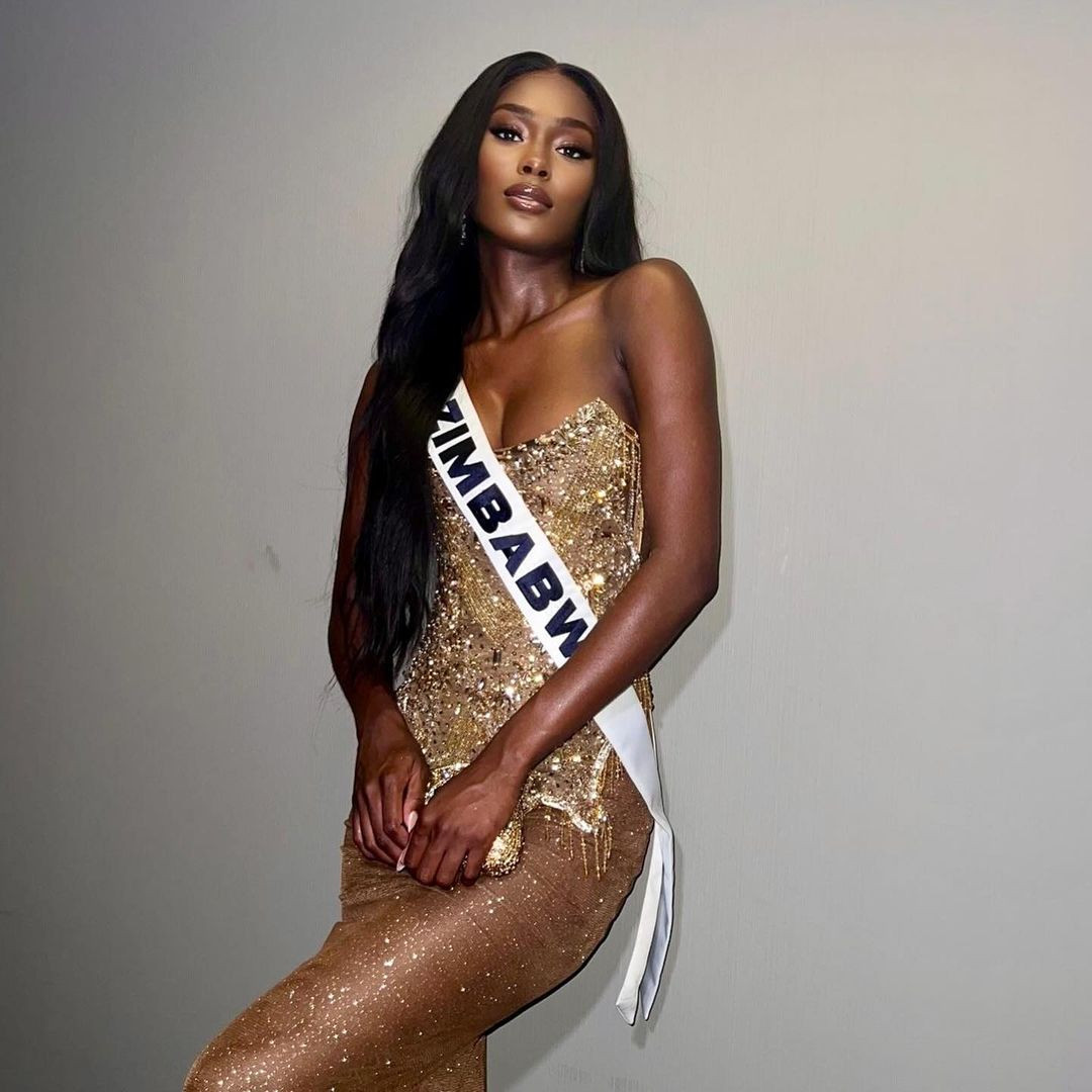 Đại diện Zimbabwe - Sakhile Dube - là ứng viên nổi bật của khu vực châu Phi. Cô năm nay 26 tuổi, cao 1,8 m, là người mẫu, giám đốc tiếp thị. Người đẹp tốt nghiệp ngành quan hệ công chúng. Năm 2022, cô thi Miss Earth 2022 và lọt vào top 8 chung cuộc cùng 2 giải bạc phần thi phụ Trang phục áo tắm và Tài năng. Năm 2023, cô thi Miss Supranational và lọt top 24 chung cuộc (hạng 13) cùng giải Siêu mẫu của năm.