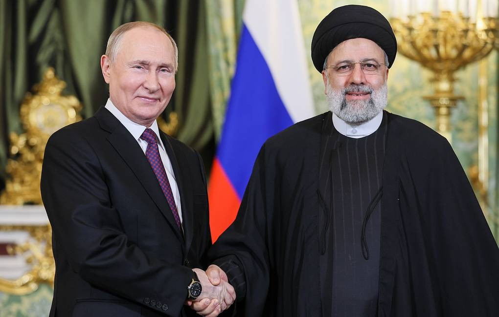 Tổng thống Nga Vladimir Putin và Tổng thống Iran Ebrahim Raisi. Ảnh: Tass Tổng thống Nga Vladimir Putin và Tổng thống Iran Ebrahim Raisi. Ảnh: Tass