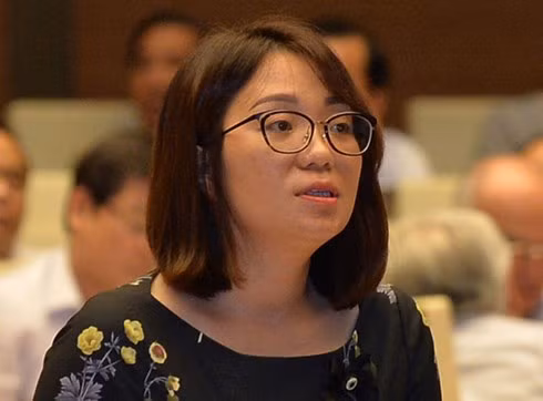 Những thí sinh được nâng điểm ở Hòa Bình: Lộ danh tính phụ huynh ảnh 2