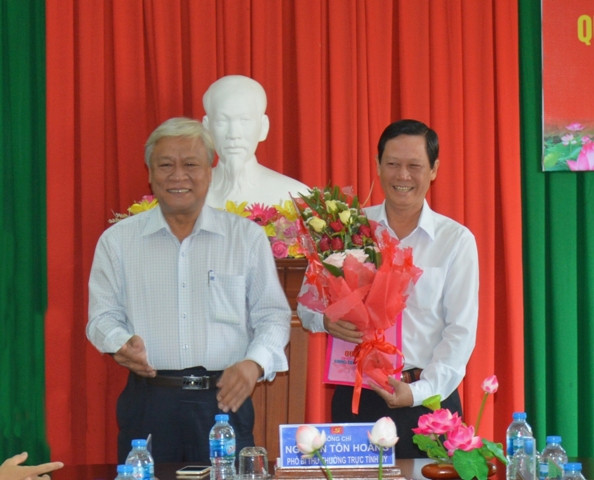 Điều động, bổ nhiệm nhân sự 5 địa phương ảnh 4