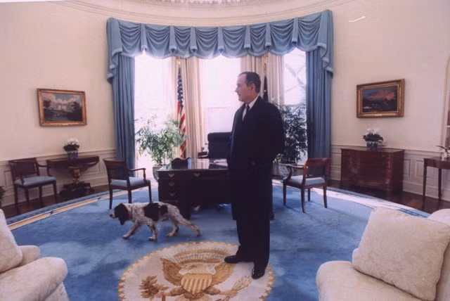 Dấu ấn đáng nhớ trong cuộc đời cựu Tổng thống Mỹ George H.W. Bush ảnh 19