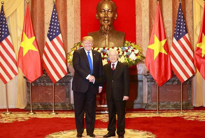 Bữa tối kết thúc, Tổng thống Trump và Chủ tịch Kim rời khách sạn Metropole ảnh 30