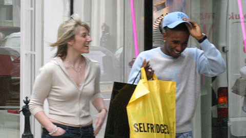 Em gái Beckham tránh lừa tình gặp lừa tiền ảnh 1