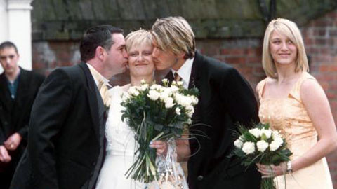 Em gái Beckham tránh lừa tình gặp lừa tiền ảnh 2