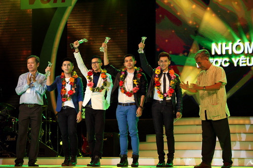 Nhóm 365 nhận giải Nhóm nhạc được yêu thích nhất