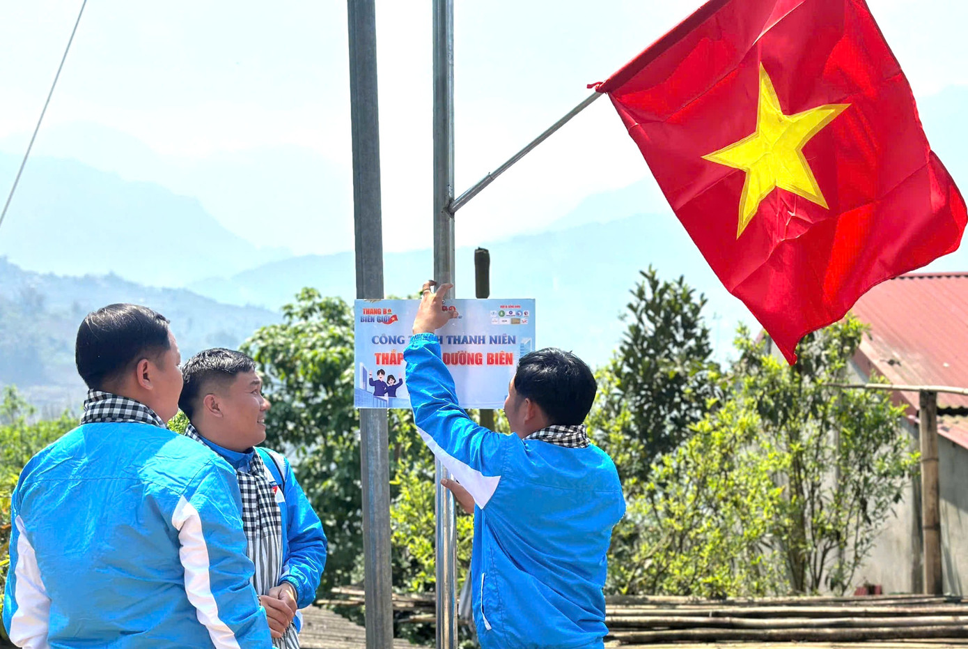 Công trình &quot;Thắp sáng đường biên&quot;