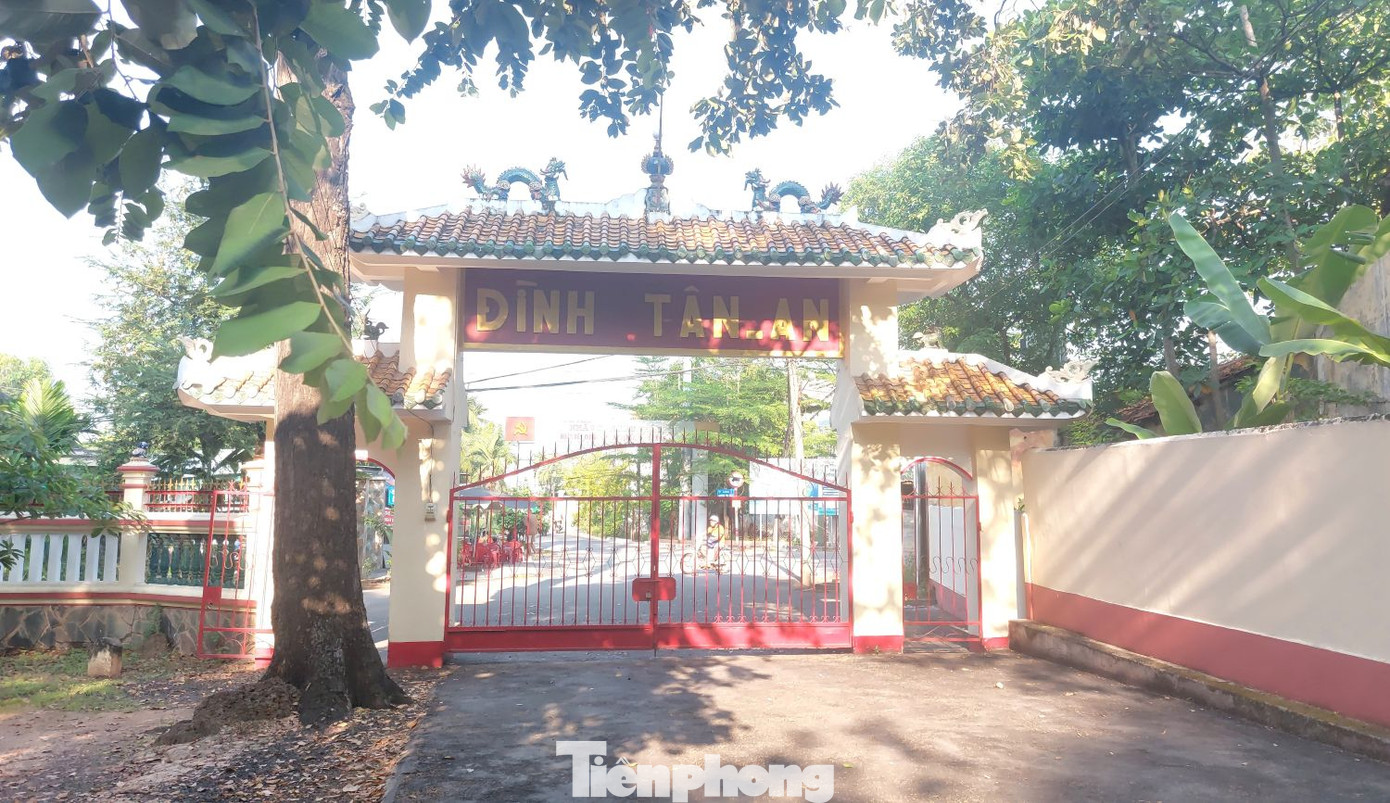 Một ngày giữa tháng 3, phóng viên tìm đến ngôi đình cổ Tân An (người dân nơi đây quen gọi là đình Bến Thế) tọa lạc trên ngọn đồi thấp thuộc khu phố 1, phường Tân An, TP Thủ Dầu Một, tỉnh Bình Dương. Một ngày giữa tháng 3, phóng viên tìm đến ngôi đình cổ Tân An (người dân nơi đây quen gọi là đình Bến Thế) tọa lạc trên ngọn đồi thấp thuộc khu phố 1, phường Tân An, TP Thủ Dầu Một, tỉnh Bình Dương.