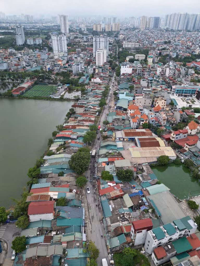 Để triển khai dự án, quận Hoàng Mai phải giải phóng mặt bằng trên diện tích hơn 98.000m2, với 829 hộ dân và 19 tổ chức thuộc 4 phường: Mai Động, Vĩnh Hưng, Lĩnh Nam và Trần Phú.