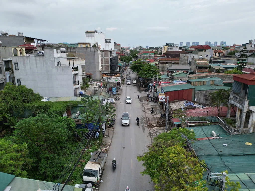 Quy mô đầu tư của dự án nâng cấp tuyến đường và hạ tầng kỹ thuật đồng bộ theo quy hoạch với tổng chiều dài khoảng 3.600m, gồm 2 đoạn với 2 mặt cắt là 22,5m và 40m.