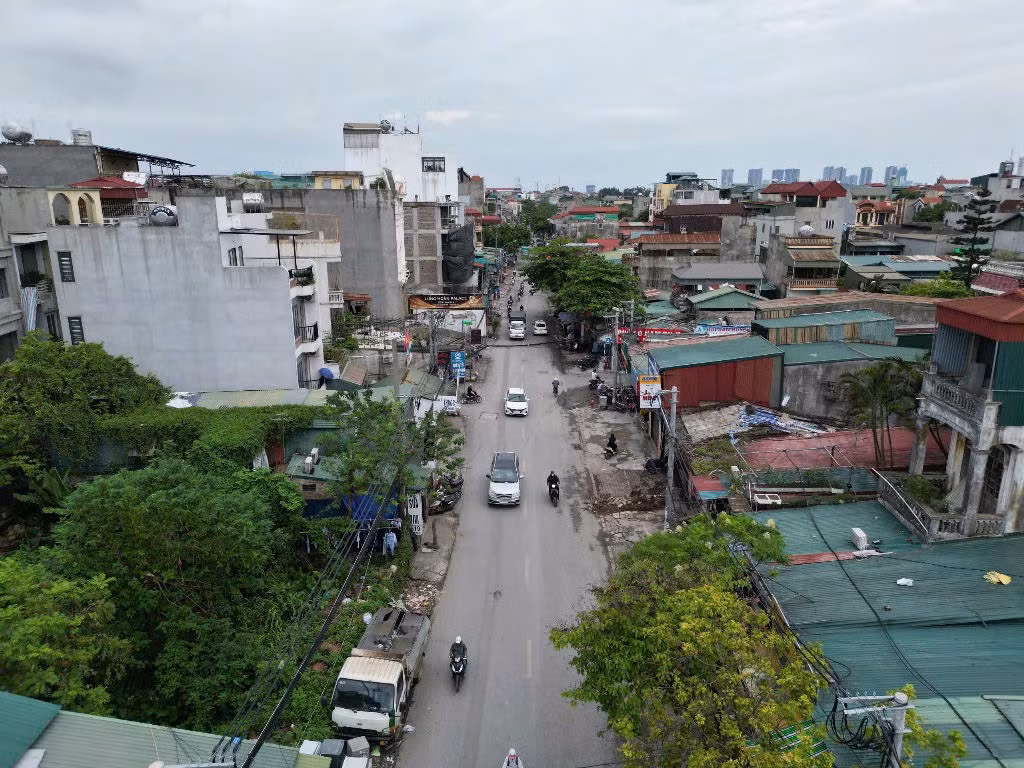 Quy mô đầu tư của dự án nâng cấp tuyến đường và hạ tầng kỹ thuật đồng bộ theo quy hoạch với tổng chiều dài khoảng 3.600m, gồm 2 đoạn với 2 mặt cắt là 22,5m và 40m.