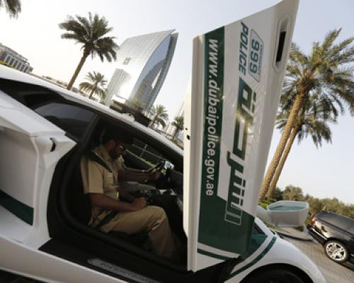 Chiếc Aventador có thể đạt tới vận tốc 350km/h. Chiếc Aventador có thể đạt tới vận tốc 350km/h