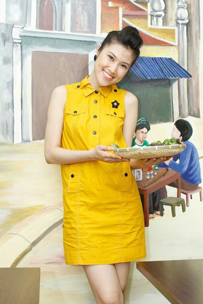 Các món ăn ở Nàng's quán do chính tay người mẫu có vòng 2 nhỏ nhất làng mẫu Việt với bún giả cầy, chả cốm, tàu hũ đá nước đường gừng