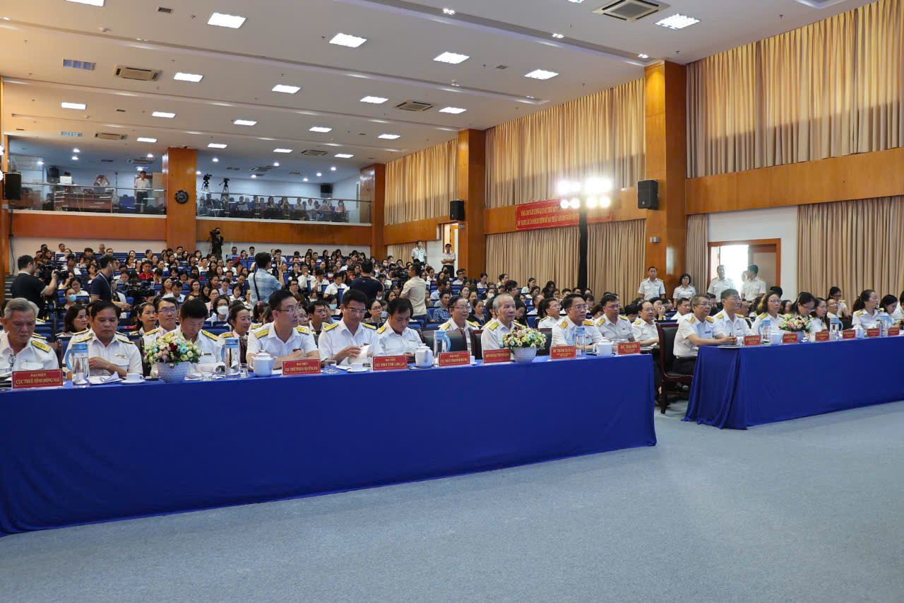 Toàn cảnh buổi đối thoại