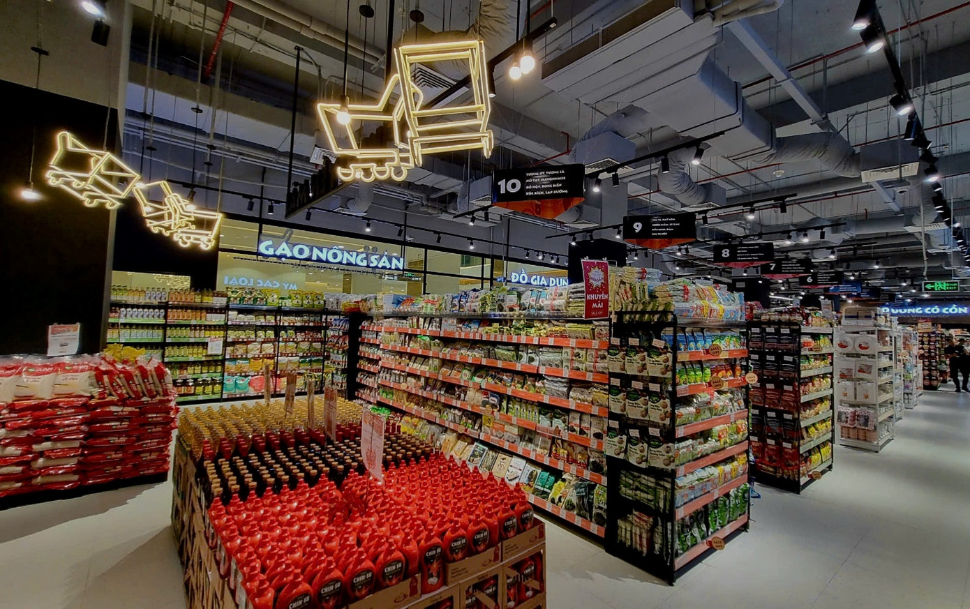 Siêu thị có thiết kế độc đáo, mở rộng đáng kể khu vực bếp, bánh tươi và đồ ăn chế biến.