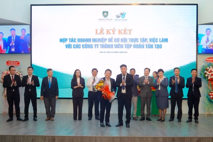 Sự kiện đánh dấu mốc khởi đầu, mở ra nhiều triển vọng về học tập và cơ hội nghề nghiệp cho sinh viên của trường trong tương lai