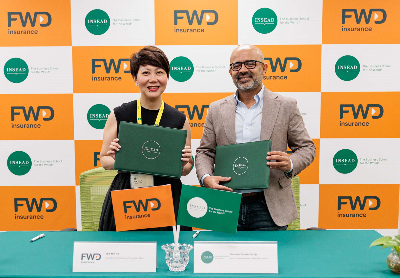 Với kỳ vọng chất lượng thị trường bảo hiểm không ngừng cải tiến, Tập đoàn FWD và INSEAD hợp tác thực hiện mở rộng chương trình FWD Elite Signature đào tạo các lãnh đạo đại lý FWD. Với kỳ vọng chất lượng thị trường bảo hiểm không ngừng cải tiến, Tập đoàn FWD và INSEAD hợp tác thực hiện mở rộng chương trình FWD Elite Signature đào tạo các lãnh đạo đại lý FWD.