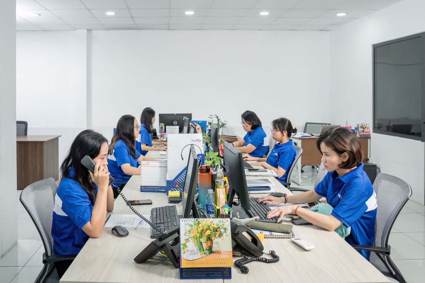 An Lập Phát sở hữu đội ngũ nhân sự mang tinh thần của sức trẻ, kiên cường, chuyên nghiệp và tiên phong An Lập Phát sở hữu đội ngũ nhân sự mang tinh thần của sức trẻ, kiên cường, chuyên nghiệp và tiên phong