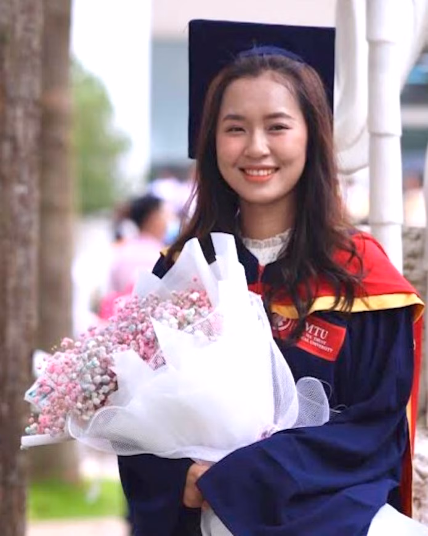 Tân bác sĩ Ngô Thị Mỹ Hạnh, thủ khoa ngành y