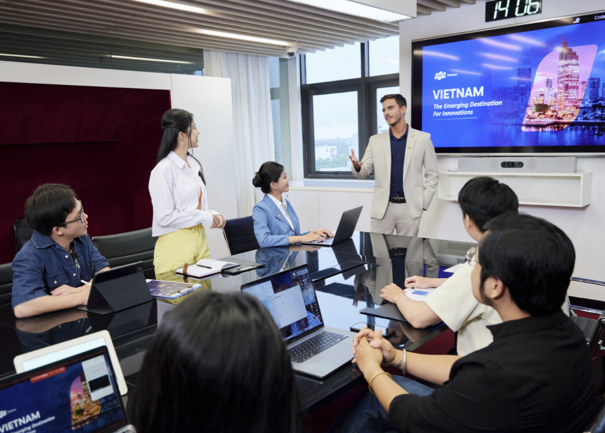 Tinh thần học hỏi được thổi bùng trong khắp công ty. Tinh thần học hỏi được thổi bùng trong khắp công ty.