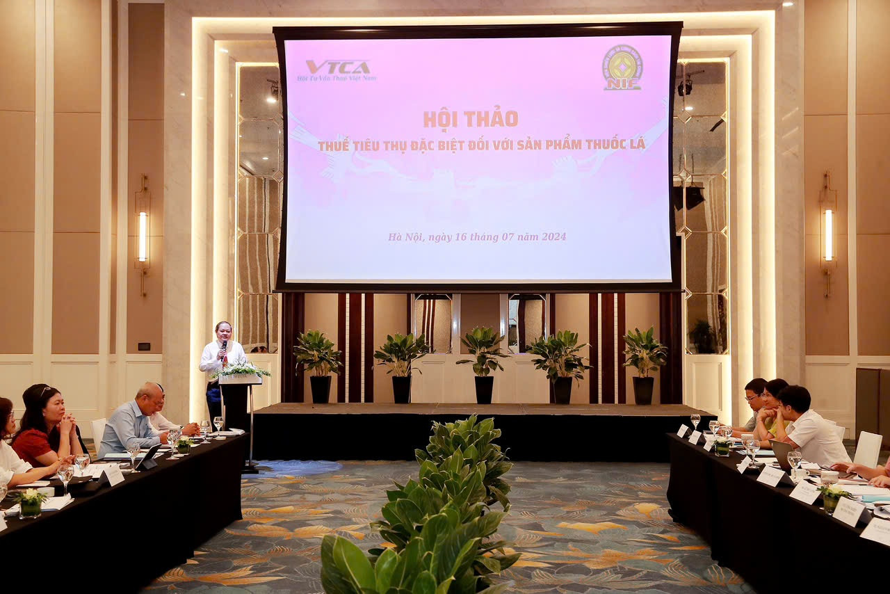 Ông Vi Nông Trường, Phó Bí thư Huyện ủy, Chủ tịch UBND huyện Chi Lăng, tỉnh Lạng Sơn bày tỏ mong muốn chính sách tăng thuế hài hòa và bảo vệ quyền lợi cho nông dân, người lao động. Ông Vi Nông Trường, Phó Bí thư Huyện ủy, Chủ tịch UBND huyện Chi Lăng, tỉnh Lạng Sơn bày tỏ mong muốn chính sách tăng thuế hài hòa và bảo vệ quyền lợi cho nông dân, người lao động.