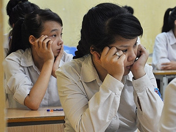 Học sinh lớp 12 trong kỳ thi tốt nghiệp THPT năm 2013. Ảnh: Văn Chung