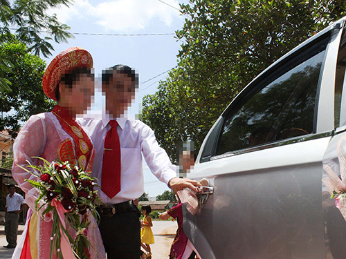 Một đám cưới có thuê chú rể ở tỉnh Quảng Trị. (Ảnh do Trung tâm Dịch vụ L.P tại Quảng Trị cung cấp)