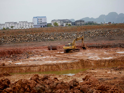 Khẩn trương thi công Bến du thuyền Vịnh Hạ Long