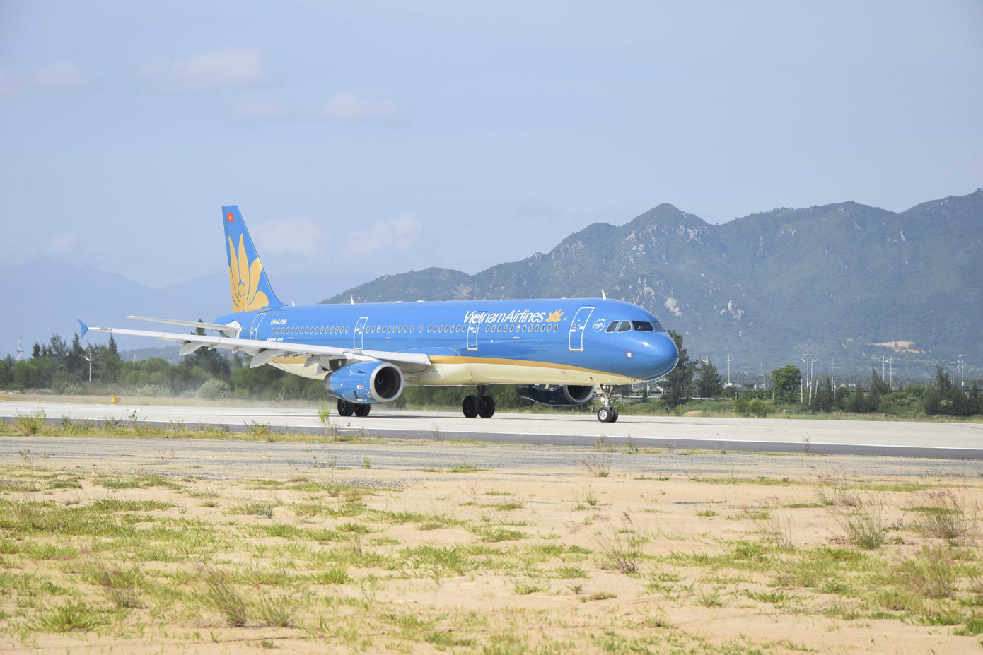 Khai thác đường băng số 2 sân bay Cam Ranh ảnh 2