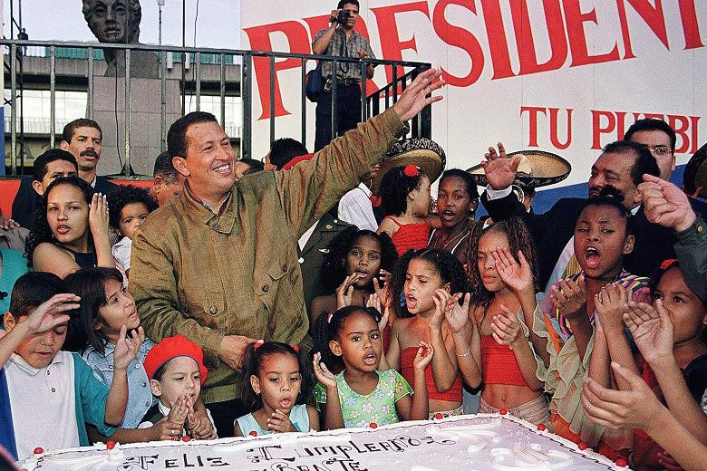 Tổng thống Hugo Chavez gặp gỡ những người ủng hộ tại thành phố Maturin năm 1999