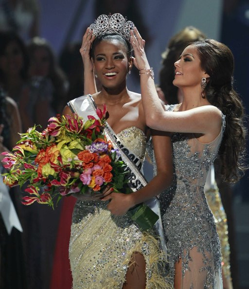 Leila Lopes và khoảnh khắc đăng quang lịch sử Hoa hậu Hoàn vũ 2011. Leila Lopes và khoảnh khắc đăng quang lịch sử Hoa hậu Hoàn vũ 2011