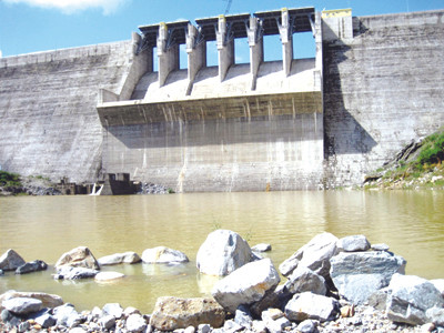 Chất lượng thân đập có thể cần được theo dõi tiếp thay vì thỏa mãn với các kết luận đã có. (Trong ảnh: Hạ lưu đập Sông Tranh 2). Chất lượng thân đập có thể cần được theo dõi tiếp thay vì thỏa mãn với các kết luận đã có. (Trong ảnh: Hạ lưu đập Sông Tranh 2)