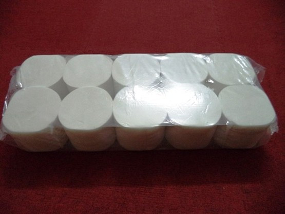 Giấy vệ sinh mà anh D. định thưởng cho nhân viên (Ảnh Duyên Duyên) . Giấy vệ sinh mà anh D. định thưởng cho nhân viên (Ảnh Duyên Duyên)