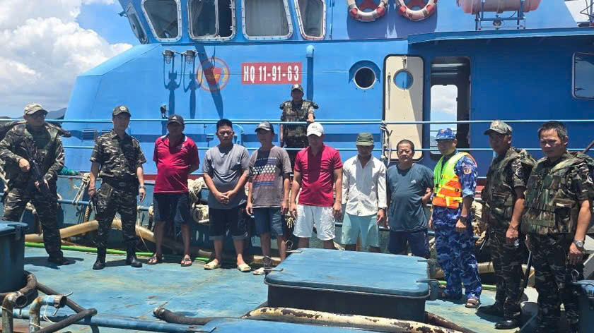 Lực lượng chức năng bắt giữ tàu cá Lực lượng chức năng bắt giữ tàu cá