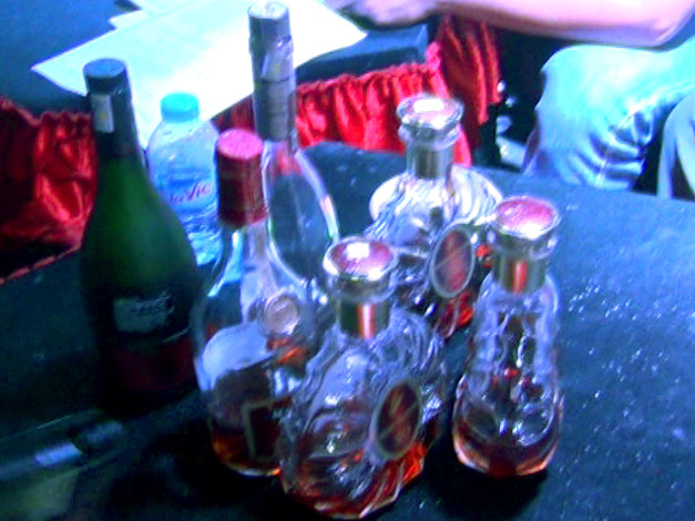 Rượu bị thu giữ