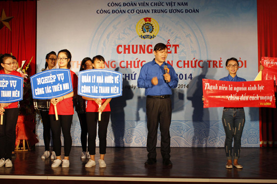 Màn chào hỏi trẻ trung, ấn tượng ảnh 2