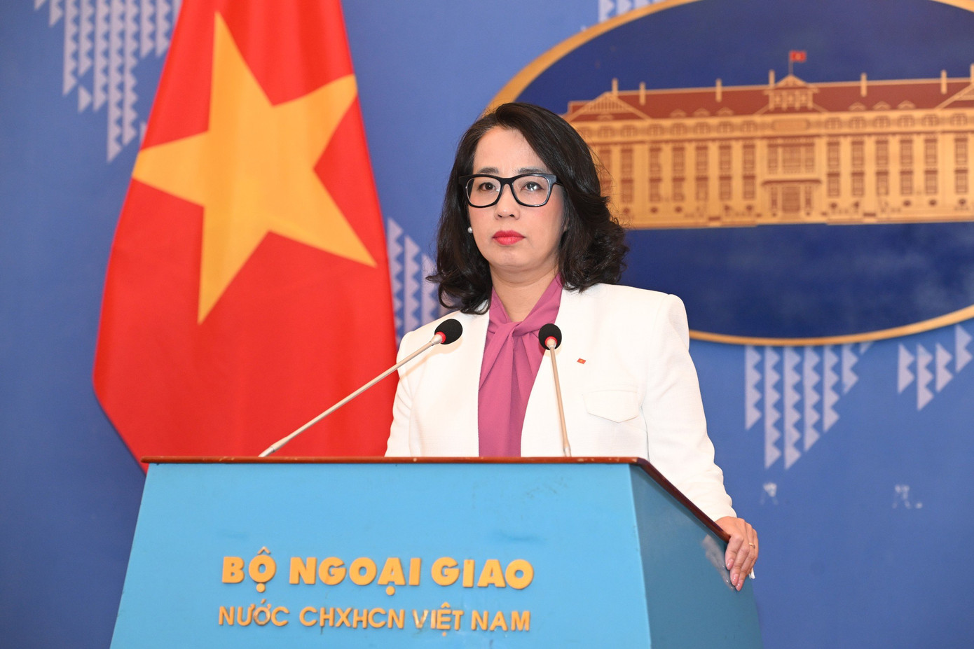 Bà Phạm Thu Hằng.