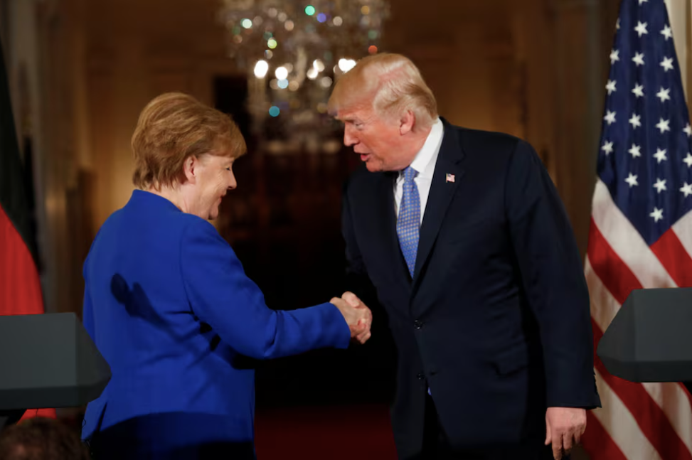 Bà Angela Merkel và ông Trump trong cuộc họp báo chung ở Nhà Trắng, năm 2018. (Ảnh: Reuters)