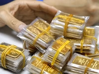 Số liệu của Ngân hàng Nhà nước cho thấy, sau hơn 4 tháng đấu thầu vàng miếng, cơ quan này đã tổ chức 51 phiên đấu thầu. Trong đó, Ngân hàng Nhà nước đã chào thầu 1.478.000 lượng vàng, tương đương khoảng 56,8 tấn vàng, và bán được 1.374.900 lượng vàng, tương đương gần 52,9 tấn vàng