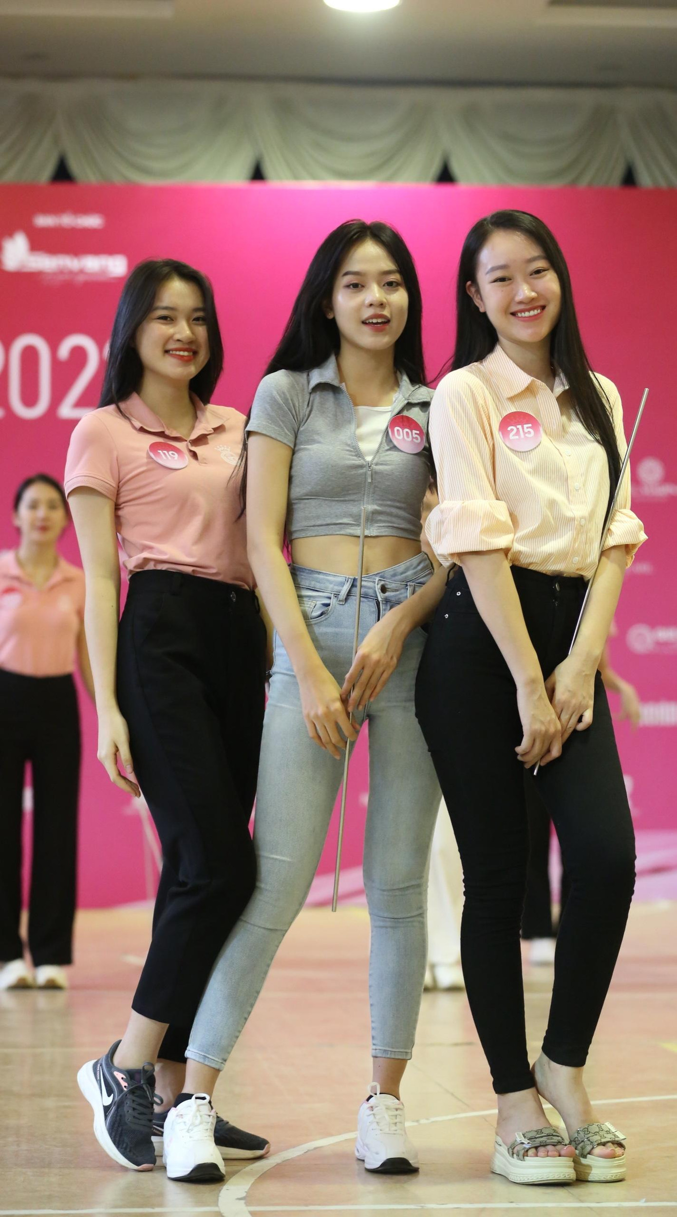 Mỗi thí sinh đều phải nỗ lực trau dồi bản thân để có thể tỏa sáng nhất trên chặng đường chinh phục chiếc vương miện Hoa hậu Việt Nam 2022.