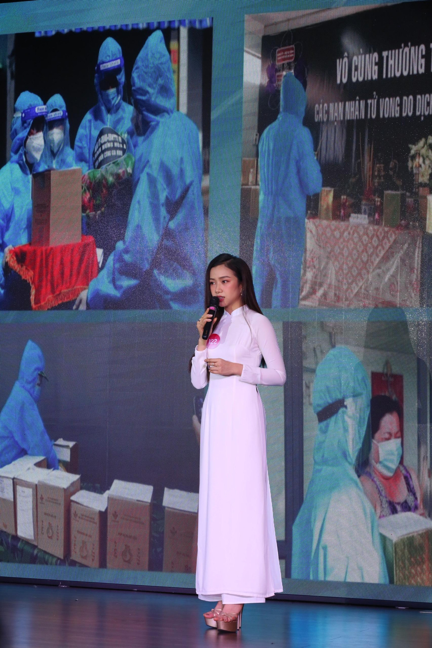 Thí sinh Nguyễn Ngọc Mai – SBD 122 với bài thuyết trình Cùng nhau, Việt Nam chiến thắng. Nguyễn Ngọc Mai, sinh năm 1999, đến từ Nam Định, sinh viên Đại học Stenden. Cô đạt chứng chỉ IELTS 8.0, ngoài ra, có thể giao tiếp bằng tiếng Tây Ban Nha. Trong bài thuyết trình, cô gây ấn tượng khi nói tiếng Anh, Tây Ban Nha và còn thể hiện giọng hát ngọt ngào, trầm ấm.